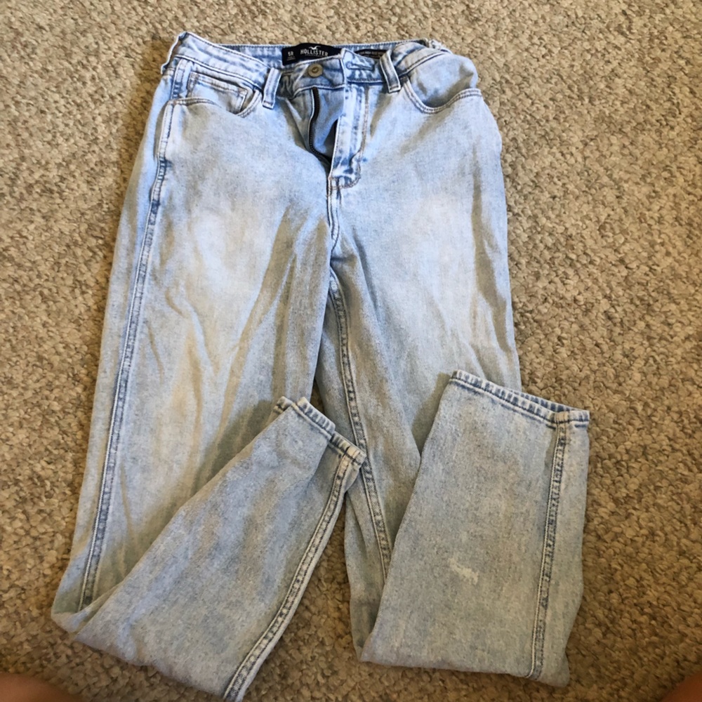Hollister Ultra High Rise Mom Jean Vintage stretch